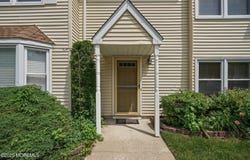 7 Colonial Court, Jackson, NJ 08527