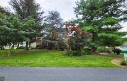 13 PARKSIDE DRIVE, HUMMELSTOWN, PA 17036