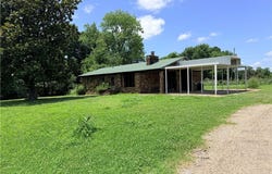 203 N Stacy ST, Gans, OK 74936