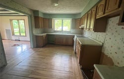 1201 E Main Street, Staunton, IL 62088