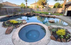 1011 Oak Park Lane, Friendswood, TX 77546