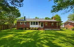 28 Ridge St, Blackstone, VA 23824