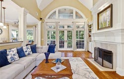 4 Narragansett Ln, Hilton Head Island, SC 29928