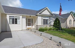 273 Cedar Park Circle, Twin Falls, ID 83301