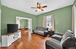 410 N 4th Street, Elsberry, MO 63343