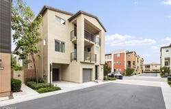 584 Catalonia, Lake Forest, CA 92630