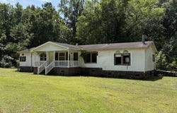 250 Tree Lane, New Bern, NC 28562