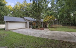 217a Bluegill, Eatonton, GA 31024