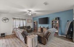 1947 Hollywood Drive, Seagoville, TX 75159