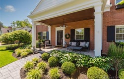 26 E Thruston Boulevard, Oakwood, OH 45409