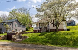 207 Loomis St, Tellico Plains, TN 37385