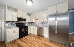 1104 S Cleveland Ave, Sioux Falls, SD 57103