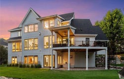 6653 Amberwood Lane, Chanhassen, MN 55317