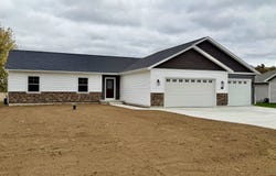 630 OAK STREET, Scandinavia, WI 54977