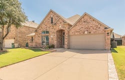 4943 Screech Owl Lane, Grand Prairie, TX 75052