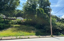 112 Main Street, Wheeling, WV 26003