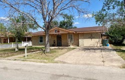 303 E Bean, Del Rio, TX 78840