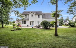 45 CLOVER DRIVE, LITTLESTOWN, PA 17340