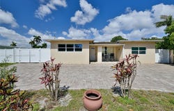 104 N 31st Ct, Hollywood, FL 33021