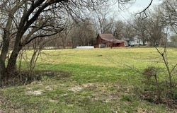 Cowell Street, Paola, KS 66071
