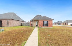 100 Summit Crest Drive, Youngsville, LA 70592