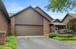 6051 N Gatehouse Drive SE, Grand Rapids, MI 49546