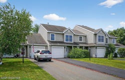 35 Justine Court, East Greenbush, NY 12144