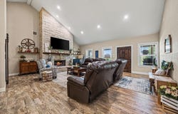 136 N Bronco Court, Springtown, TX 76082