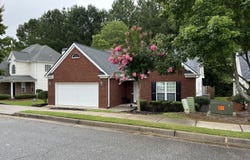 5 Claiborne, Newnan, GA 30263