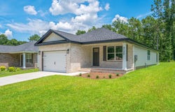 5155 Lake Drive, Crestview, FL 32539