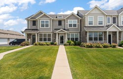 11481 Rhode Island Street, Crown Point, IN 46307