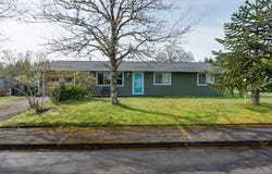 582 SW HARBOR PL, Warrenton, OR 97146