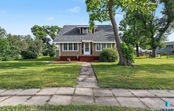130 W 4th St, Ramona, SD 57054