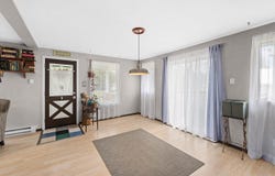 230 S 8th St, Ione, WA 99139