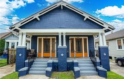8624 APPLE Street, New Orleans, LA 70118
