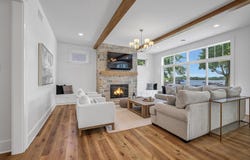 W322n7468 Reddelien Rd, Hartland, WI 53029