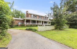 2540 Sugar Hill, Unadilla, GA 31091