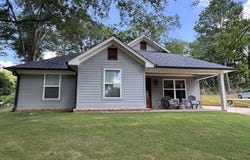 120 Clay St, Water Valley, MS 38965