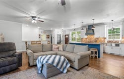 21 Winston Lane, Kaiser, MO 65047