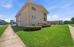 14501 Keystone Avenue, Midlothian, IL 60445