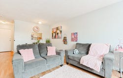 27 Willis St, Framingham, MA 01702