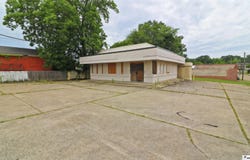 204 W MADISON AVENUE, Bastrop, LA 71220