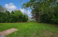 728 BLUE JAY ROAD, HARRISBURG, PA 17111