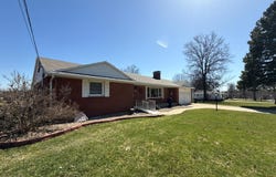 1365 Beechdale Dr, Mansfield, OH 44907