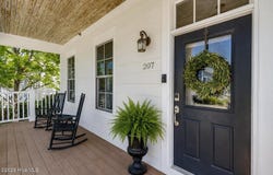 207 S Academy Street, Washington, NC 27889