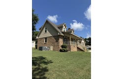 1327 N Jackson Ave, Russellville, AL 35653