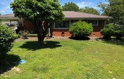408 Carroll, PARIS, TN 38242