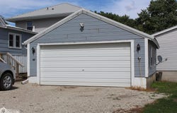 1005 State Street, Garner, IA 50438