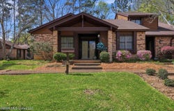 5 Shore Drive, Clinton, MS 39056
