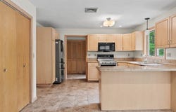 230 Prospect St, Franklin, MA 02038